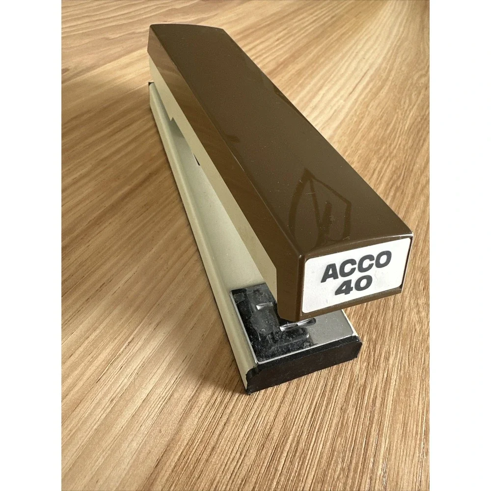 Acco 40 Vintage Stapler brown. Works great